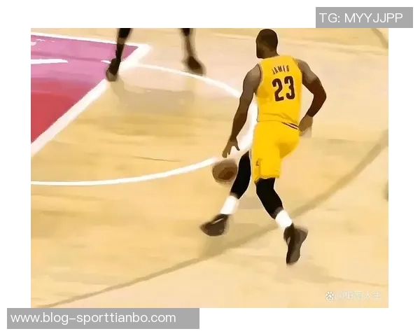 詹姆斯谈比赛防守表现与争议判罚的感受与看法